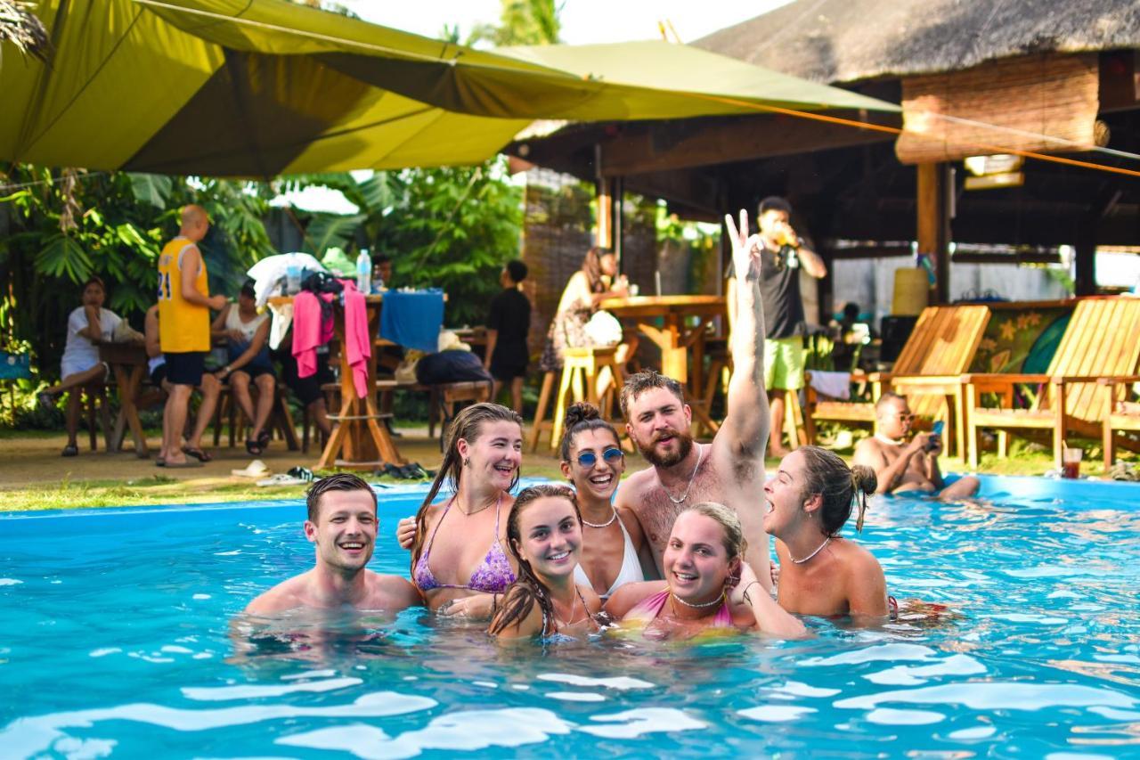 Mad Monkey Hostel Siargao (Adults Only) Генерал-Луна Экстерьер фото