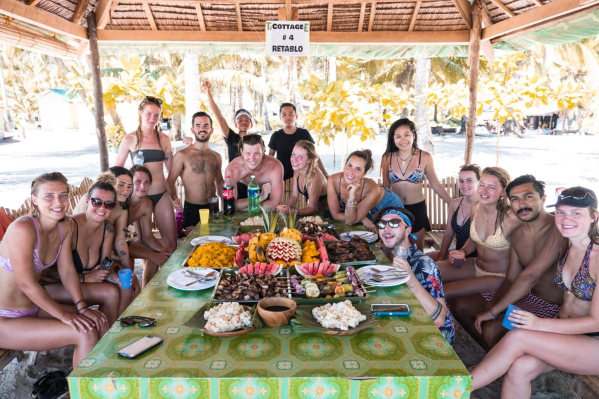Mad Monkey Hostel Siargao (Adults Only) Генерал-Луна Экстерьер фото